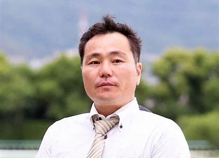 西村真幸の画像